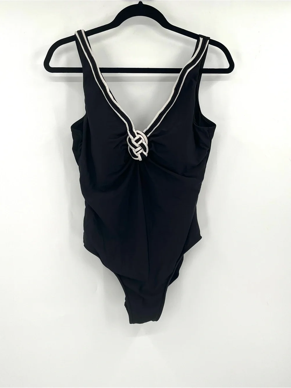 MIRACLESUIT One Piece Swimsuit 14 Black Knot Accent V Neck Slimming Beach Women